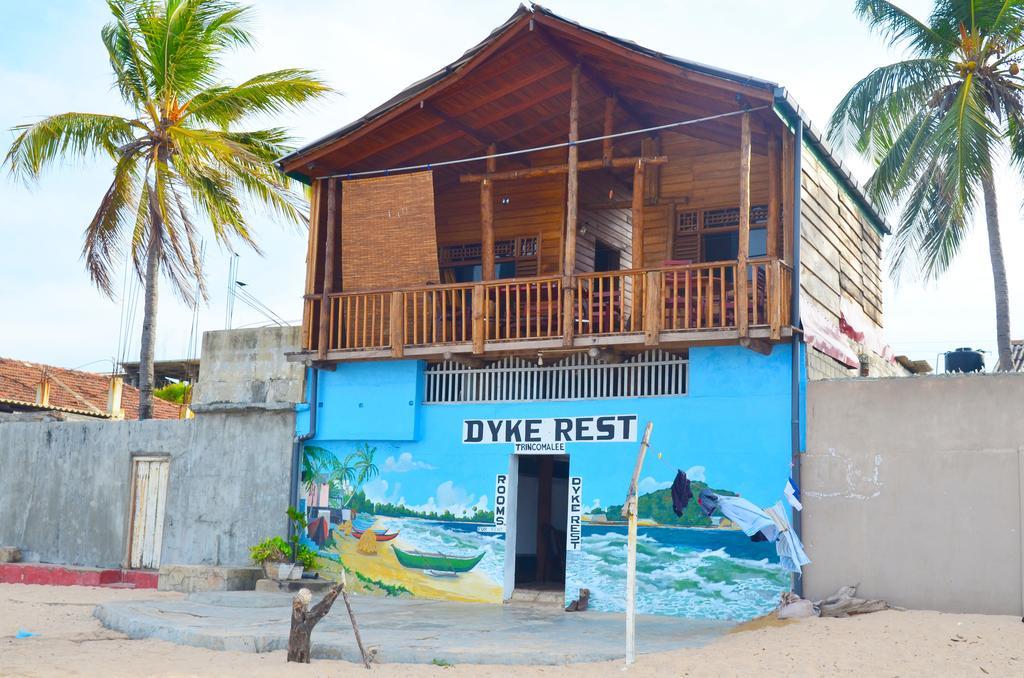 فندق Dyke Rest تريكونامالاي الغرفة الصورة